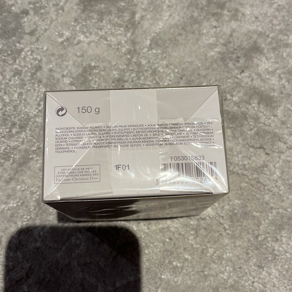 Silky soap - Picture 3 of 3